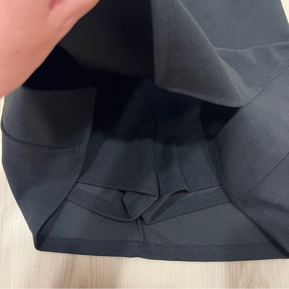 Black Bodycon Mini Skirt - Picture 2 of 4